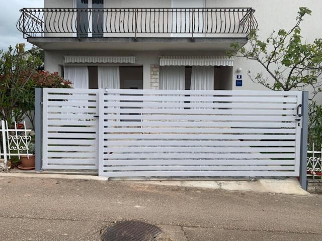 Seafront Apartment Jadri Умаг Екстериор снимка