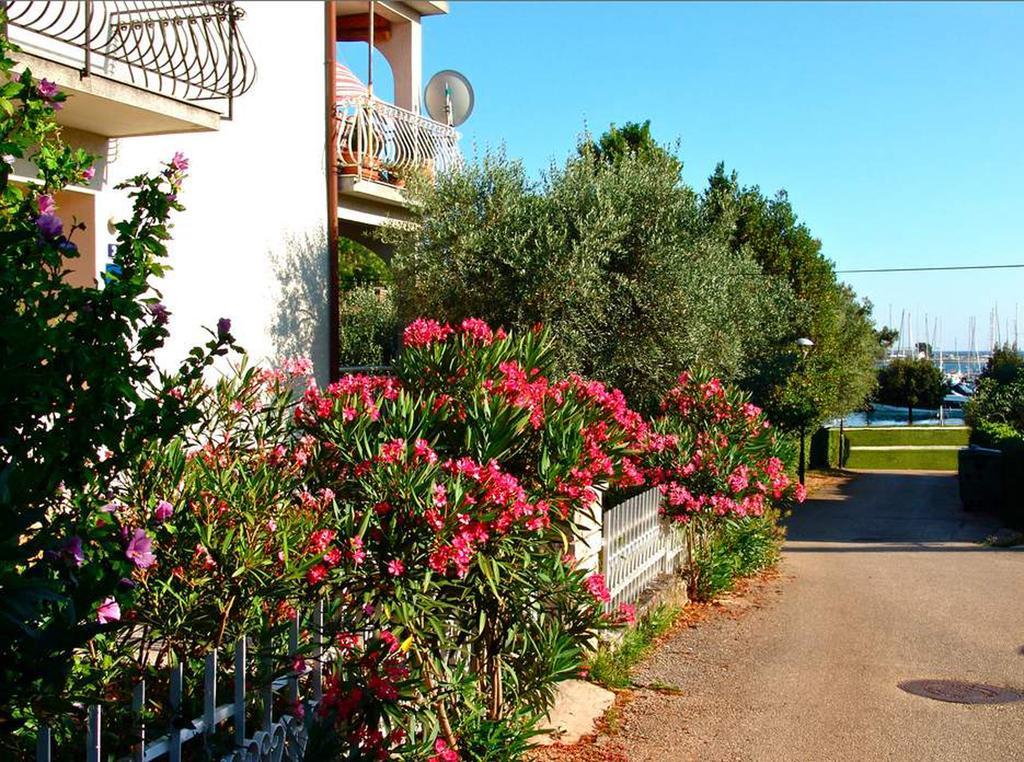 Seafront Apartment Jadri Умаг Екстериор снимка
